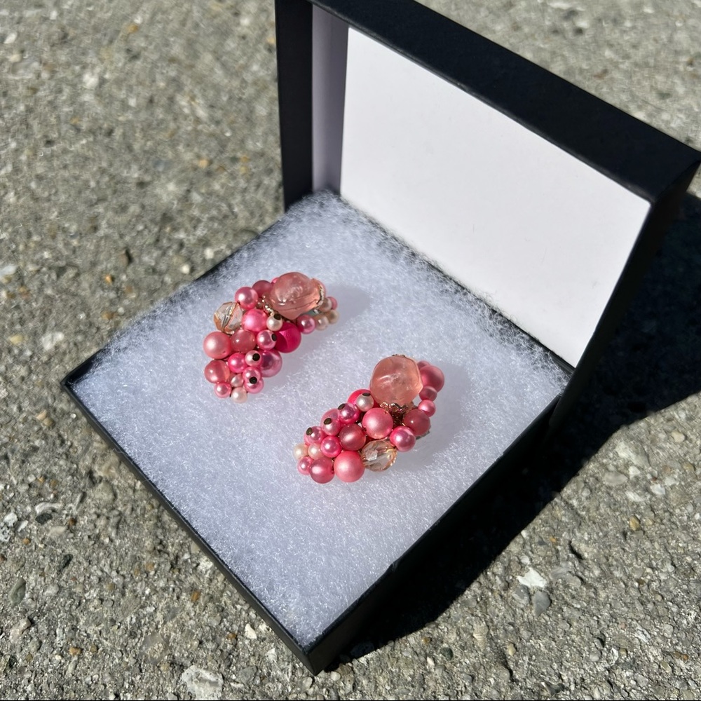 Vintage Pink & White Beaded Earrings er2